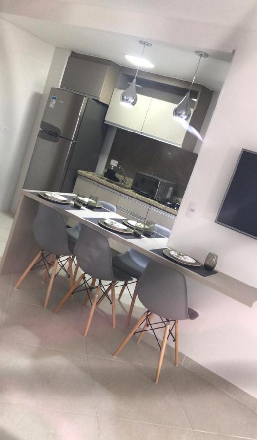 Apartamento Enseada Γκουαρούχα Εξωτερικό φωτογραφία